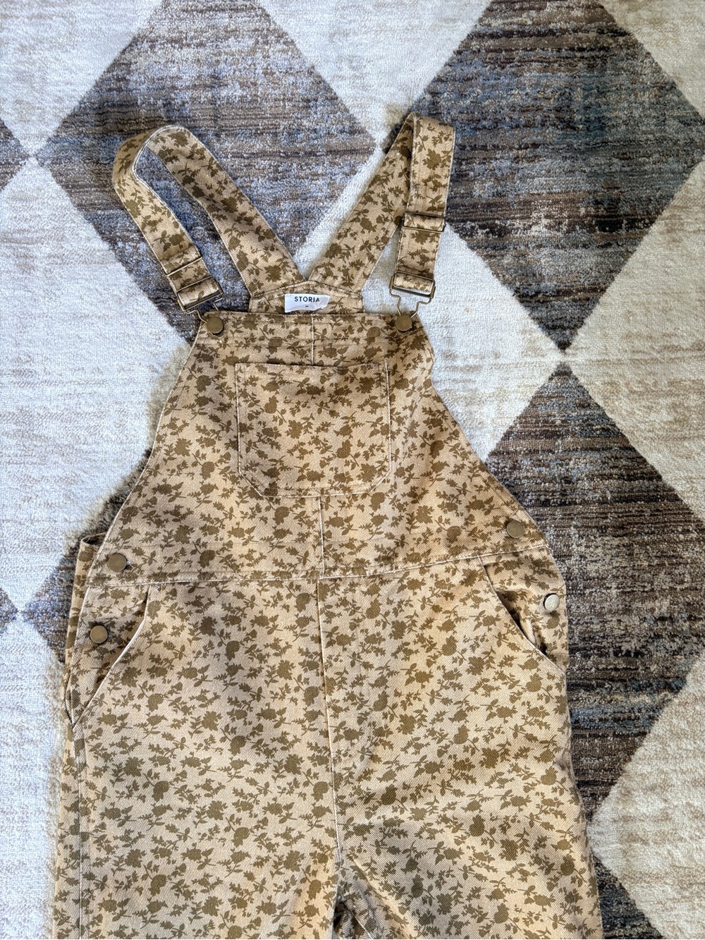 Storia Tan Floral Print Overalls (Fits like Small) - Picture 2 of 5